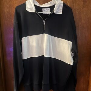 Old Navy Men's Zip-Up Sweater in Black and White